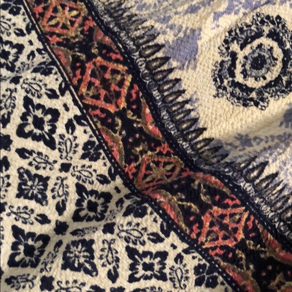 Jolt Sassy Tie Tassel Top - Picture 4 of 5